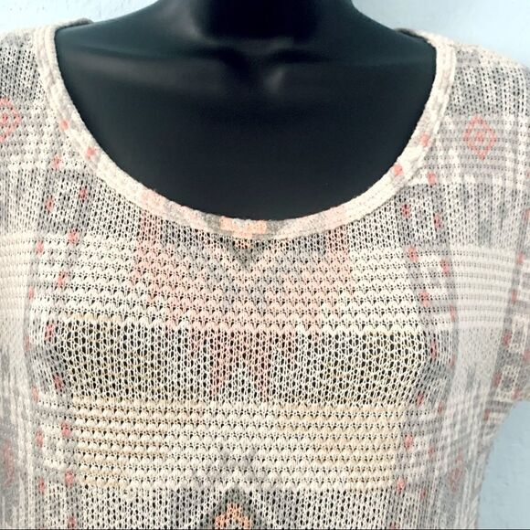 Blu Planet Aztec Print Open Knit Top Size Medium - Picture 2 of 6